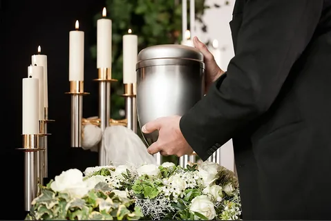How Compassionate Cremation Services Bring Comfort During Grieving